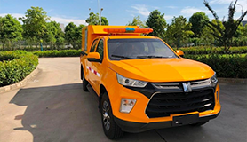救險(xiǎn)車 救險(xiǎn)車